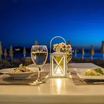 شقة Ippokampos Beachfront *