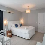 شقة Ippokampos Beachfront Naxos City
