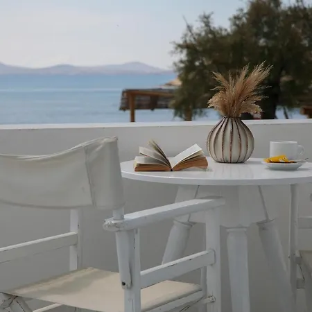 Ippokampos Beachfront *